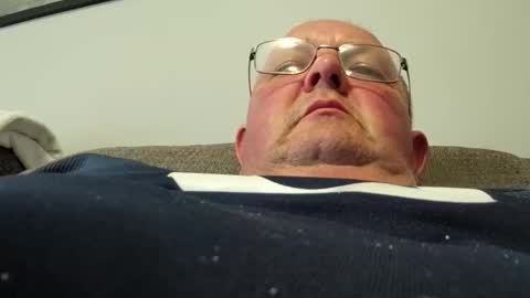 Snapshot of focusfuker chatting on May 6, 2026, 1:27 pm focusfuker online show from May 6, 2026, 1:27 pm