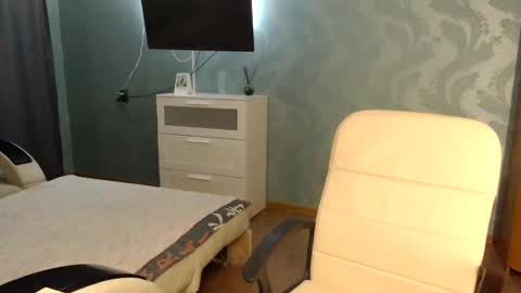 Snapshot of fofhcf chatting on April 20, 2026, 11:28 pm Molli Ready for any play with you. Hottest show in pvt Help a student earn big tokens online show from April 20, 2026, 11:28 pm