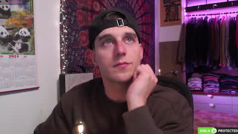 Snapshot of folleti7 chatting on January 11, 2025, 12:12 am Folleti online show from January 11, 2025, 12:12 am