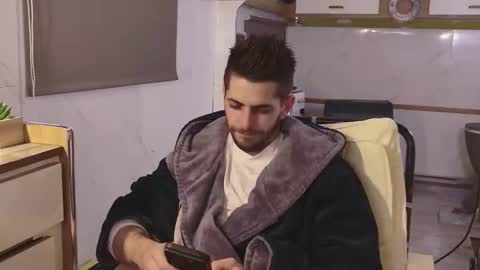 independent model online show from January 8, 2026, 7:05 pm