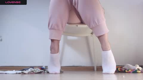 Snapshot of foot_goddes_ chatting on December 24, 2024, 10:22 am Sandy online show from December 24, 2024, 10:22 am