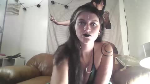 Snapshot of forestdarling chatting on September 26, 2025, 12:58 am forestdarling online show from September 26, 2025, 12:58 am