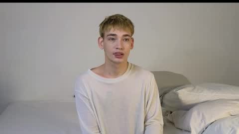 Snapshot of forever_eren chatting on February 8, 2026, 11:30 pm forever_eren online show from February 8, 2026, 11:30 pm