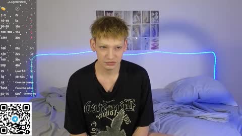 Snapshot of forever_eren chatting on February 21, 2026, 12:44 am forever_eren online show from February 21, 2026, 12:44 am