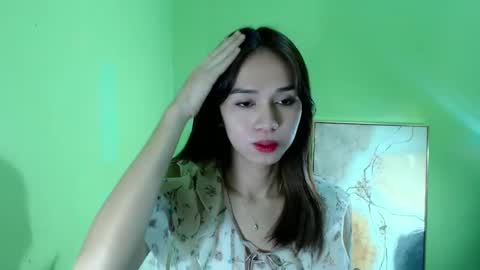 Wonnie online show from December 4, 2024, 1:14 am