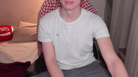 Snapshot of forrest_grump chatting on December 16, 2025, 2:38 am Dean online show from December 16, 2025, 2:38 am