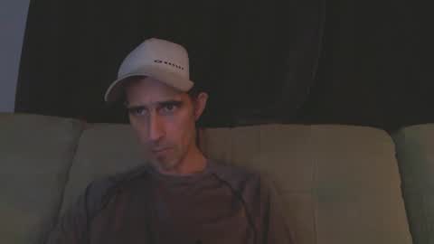 fouraide42 online show from January 15, 2026, 4:17 am