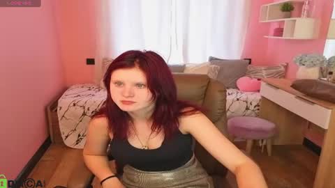 Snapshot of fox_cutee chatting on July 5, 2026, 1:01 am Fox online show from July 5, 2026, 1:01 am