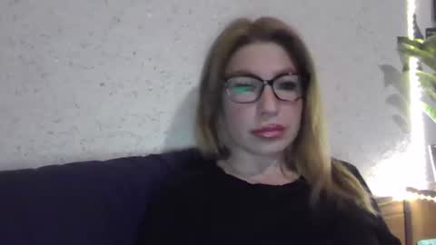 Snapshot of fox_red_lady7 chatting on January 6, 2025, 6:10 pm fox_red_lady7 online show from January 6, 2025, 6:10 pm