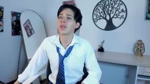 Snapshot of fox_white_ chatting on June 30, 2026, 6:20 pm . FOX WHITE . online show from June 30, 2026, 6:20 pm
