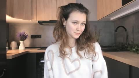 Snapshot of foxfever chatting on December 2, 2025, 6:30 am Lily online show from December 2, 2025, 6:30 am