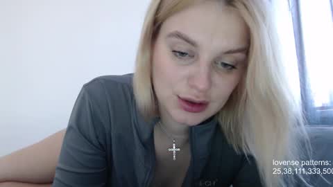 i am your baby Alien  online show from October 19, 2025, 9:21 am