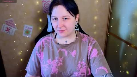 Snapshot of foxgirlandmerguis chatting on July 5, 2026, 7:04 am Belinda online show from July 5, 2026, 7:04 am