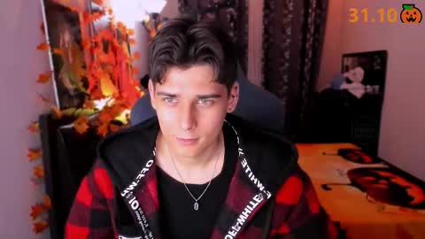 Foxicfu online show from October 22, 2025, 5:02 pm