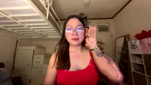 Snapshot of foxieeealona chatting on May 16, 2026, 6:32 am Alicia Baby online show from May 16, 2026, 6:32 am