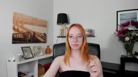 Sonya online show from May 19, 2026, 5:36 am