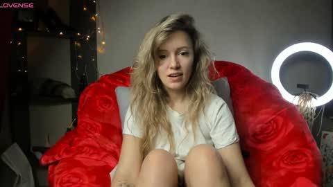 Snapshot of foxy_blond chatting on January 22, 2025, 7:57 am Foxy online show from January 22, 2025, 7:57 am