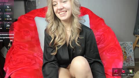 Snapshot of foxy_blond chatting on January 24, 2025, 7:41 am Foxy online show from January 24, 2025, 7:41 am