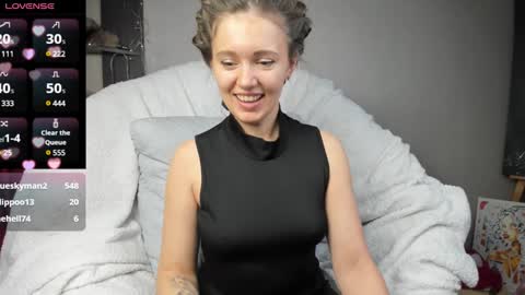 Snapshot of foxy_blond chatting on January 30, 2025, 8:32 am Foxy online show from January 30, 2025, 8:32 am