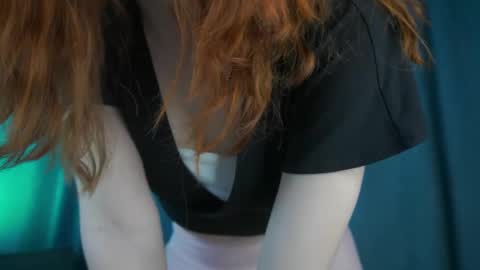 Snapshot of foxy_cute4you chatting on April 10, 2026, 6:34 pm Eva online show from April 10, 2026, 6:34 pm