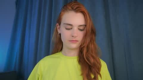 Snapshot of foxy_cute4you chatting on May 9, 2026, 6:35 pm Eva online show from May 9, 2026, 6:35 pm