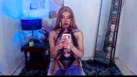 Snapshot of foxy_goddess chatting on December 3, 2025, 10:02 am foxy_goddess online show from December 3, 2025, 10:02 am