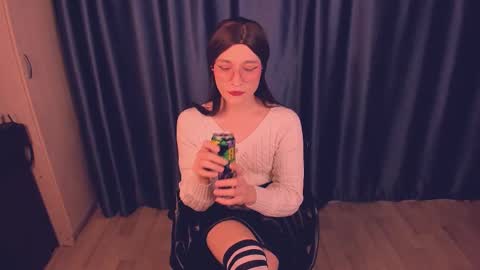 Sue online show from October 2, 2025, 10:06 pm