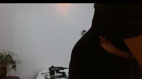Snapshot of foxy_lexy chatting on February 15, 2025, 6:55 am foxy_lexy online show from February 15, 2025, 6:55 am