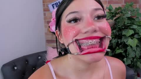 Snapshot of foxy_loren chatting on May 11, 2026, 3:07 pm Loren online show from May 11, 2026, 3:07 pm