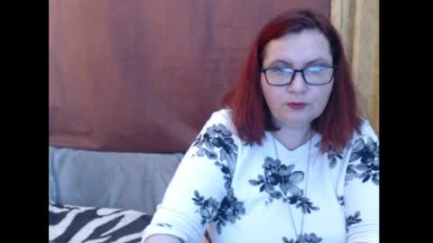 foxydesiree online show from April 7, 2026, 11:43 am