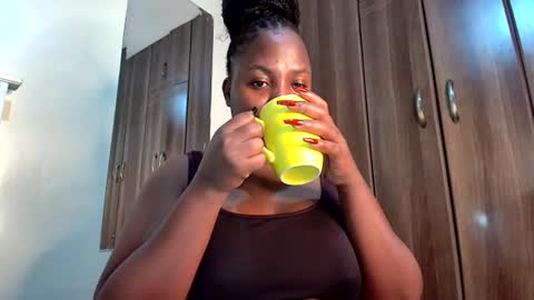 Snapshot of foxykay1 chatting on January 6, 2025, 4:04 am Kayla online show from January 6, 2025, 4:04 am