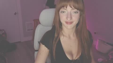 Snapshot of foxyredddd chatting on May 9, 2026, 11:04 am beautiful blair online show from May 9, 2026, 11:04 am
