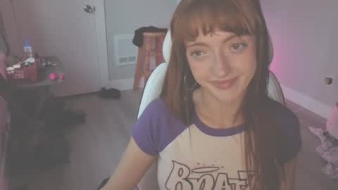 Snapshot of foxyredddd chatting on May 10, 2026, 1:16 pm beautiful blair online show from May 10, 2026, 1:16 pm