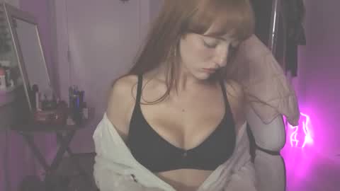 Snapshot of foxyredddd chatting on May 12, 2026, 8:00 am beautiful blair online show from May 12, 2026, 8:00 am