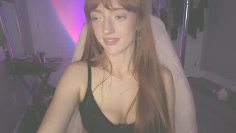 Snapshot of foxyredddd chatting on May 22, 2026, 5:47 am beautiful blair online show from May 22, 2026, 5:47 am