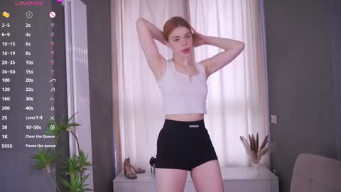 Jane Foxy online show from November 13, 2025, 6:12 am