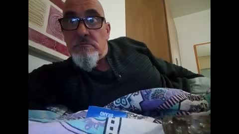 frajimhorm online show from March 17, 2026, 7:39 pm