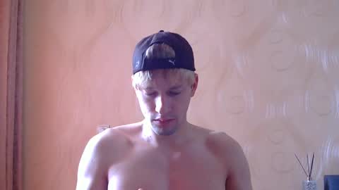 frame_tamer888 online show from May 18, 2026, 9:04 am