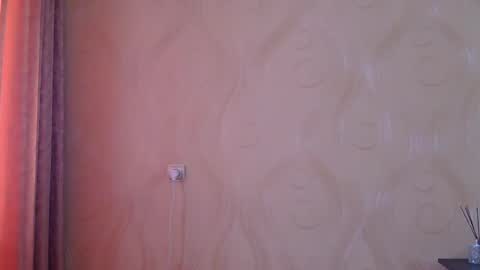 frame_tamer888 online show from May 25, 2026, 11:27 am