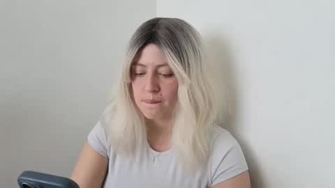 Francesca online show from September 9, 2025, 5:34 pm