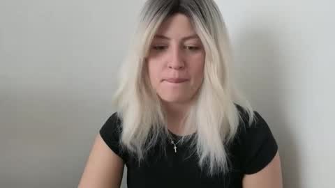 Francesca online show from September 14, 2025, 9:03 pm