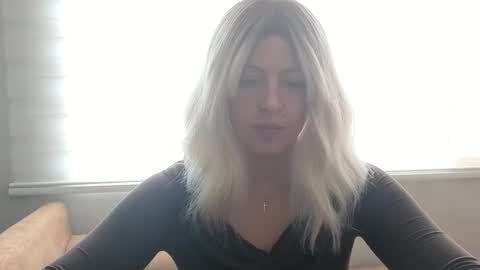 Francesca online show from September 15, 2025, 5:02 pm