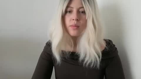 Francesca online show from September 29, 2025, 7:40 pm