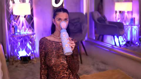 francescadante online show from February 26, 2026, 7:07 am