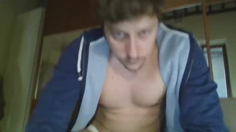 Snapshot of francesco_831115 chatting on October 19, 2025, 2:18 pm francesco_831115 online show from October 19, 2025, 2:18 pm