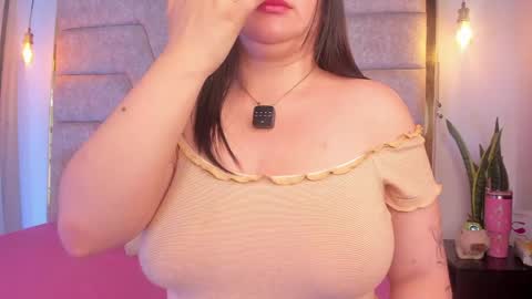 Snapshot of francheska121 chatting on May 7, 2026, 7:30 pm francheska121 online show from May 7, 2026, 7:30 pm