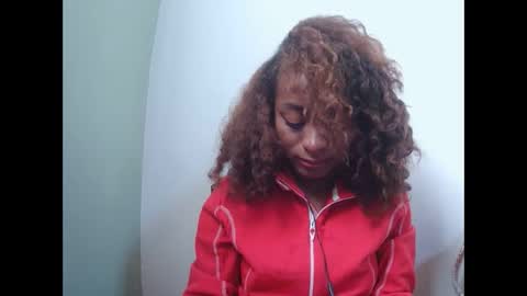 francine925426 online show from May 29, 2026, 12:14 pm