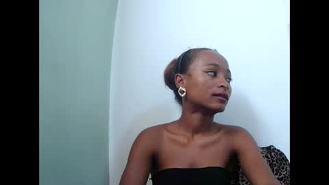 francine925426 online show from May 31, 2026, 8:54 am
