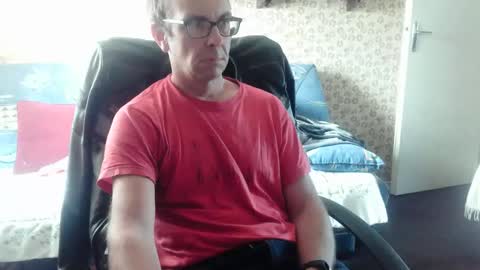 franck143544 online show from October 2, 2025, 8:10 am