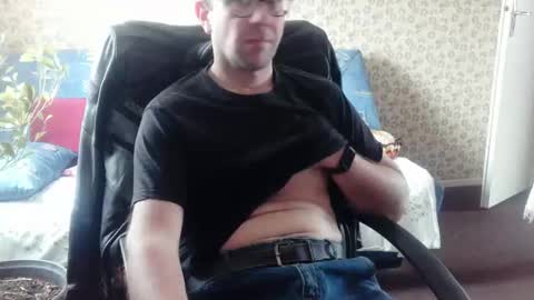 franck143544 online show from February 10, 2026, 9:46 am